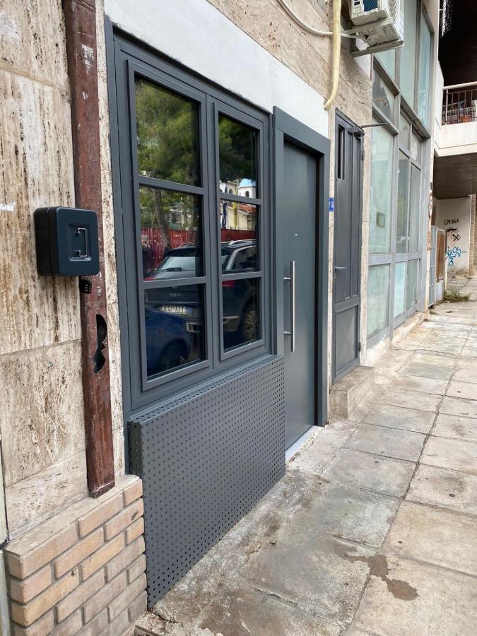 Small Meisonette Near The Metro Vipgreece Atenas Exterior foto